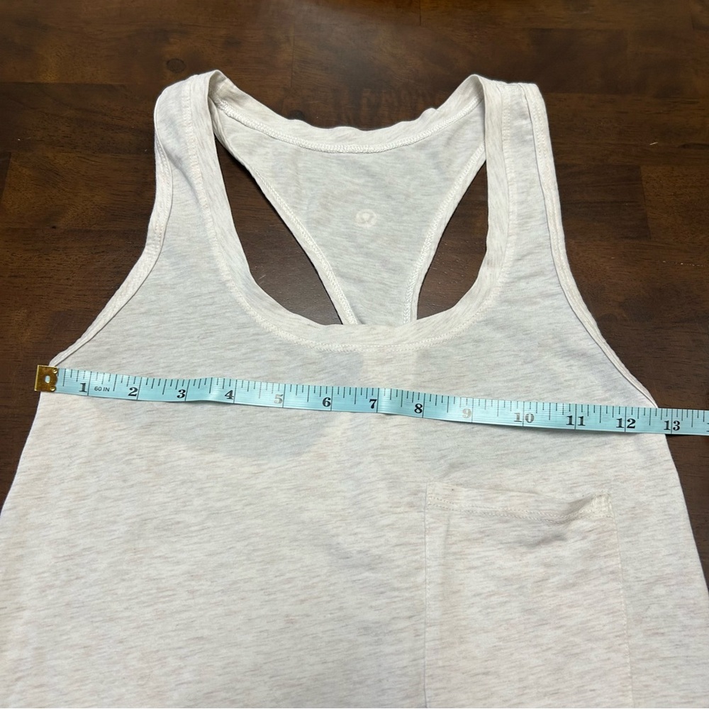 Lululemon Yogi Racerback Tank Top in Heathered Angel White Cream Size 0 - Picture 11 of 11